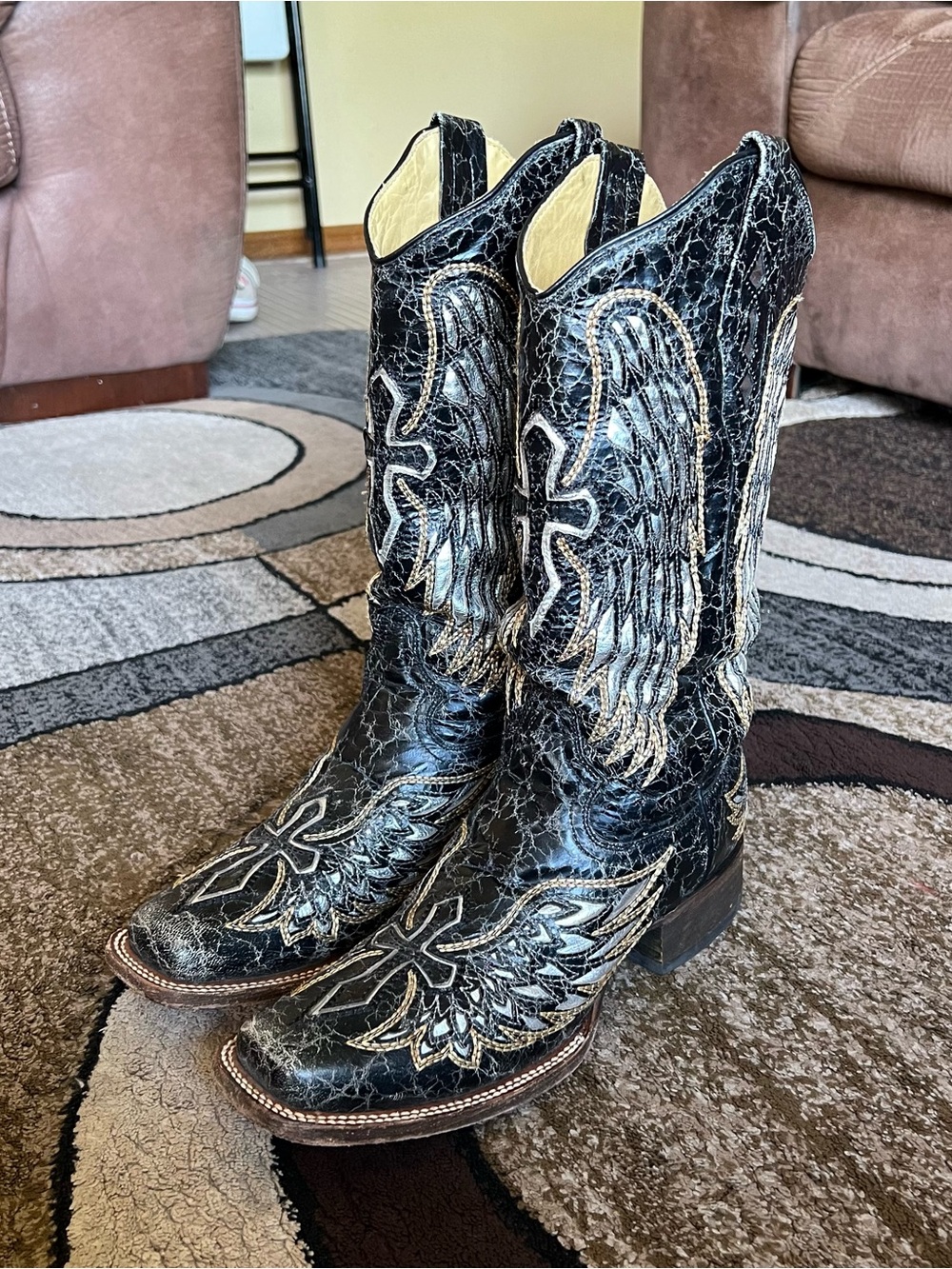 Women’s Corral Women's Cross and Wings Overlay Western Vintage Boots Size 9.5M